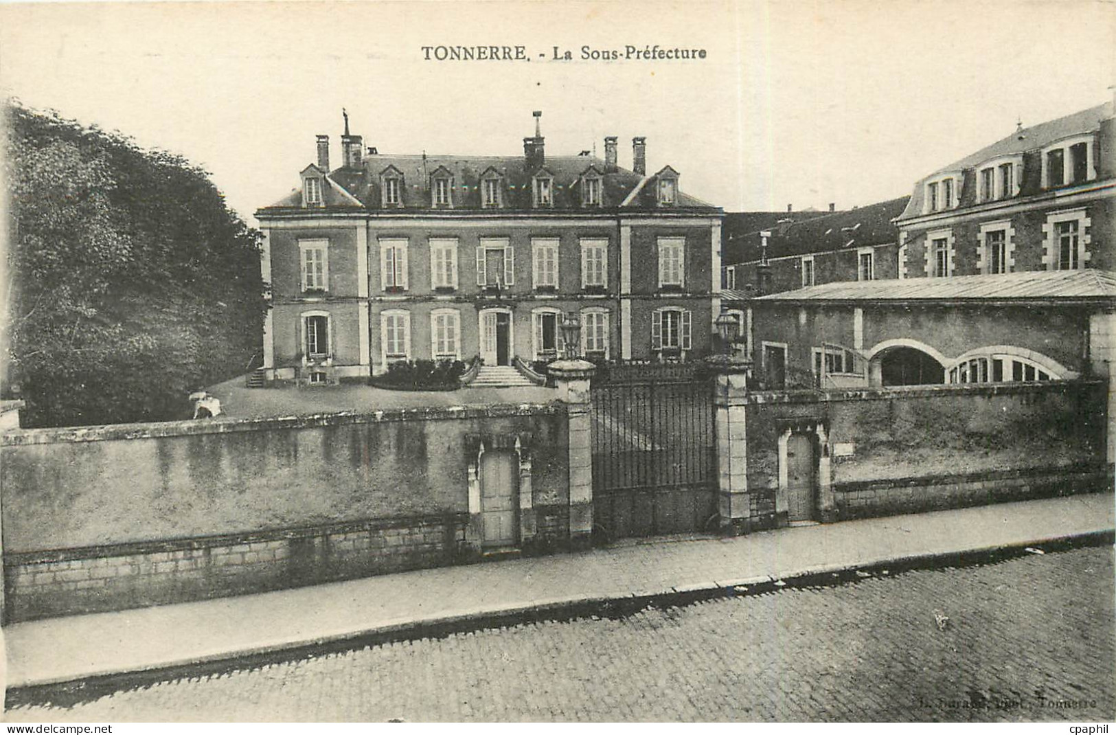 CPA TONNERRE-Le sous Prefecture