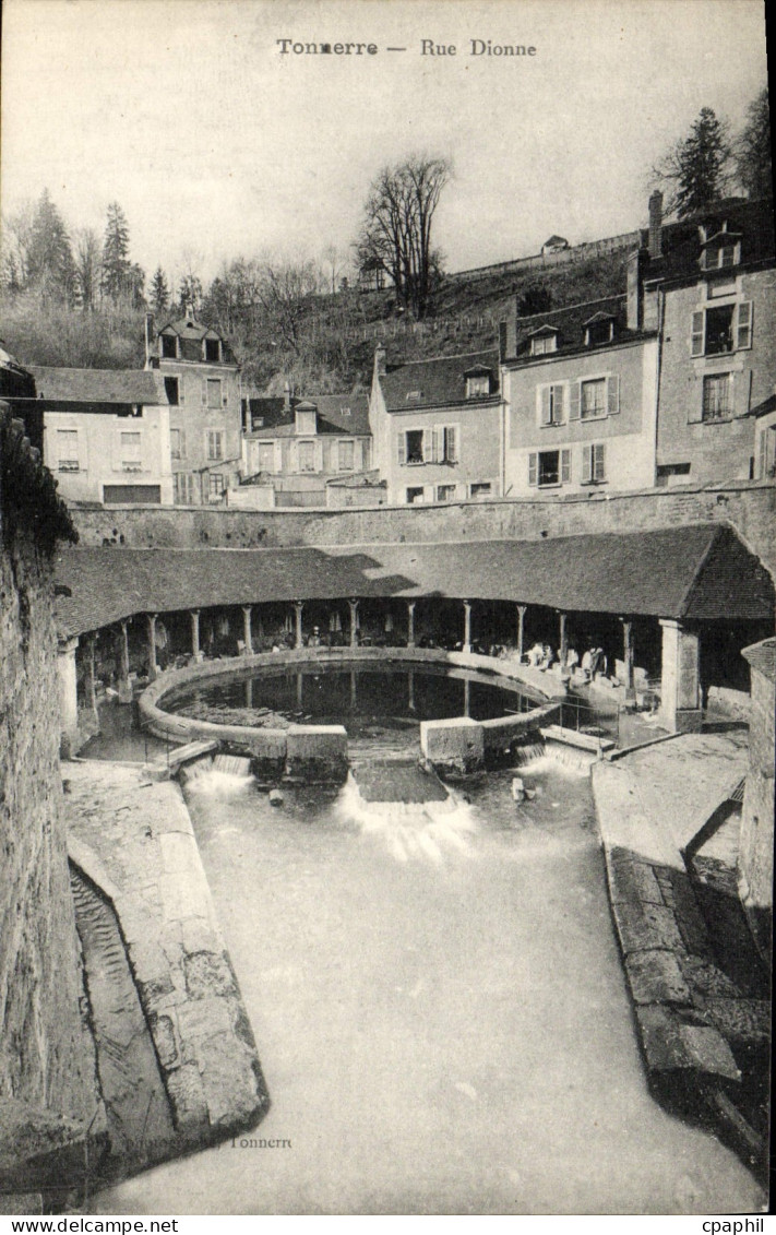 CPA Tonnerre Rue Dionne Lavoir