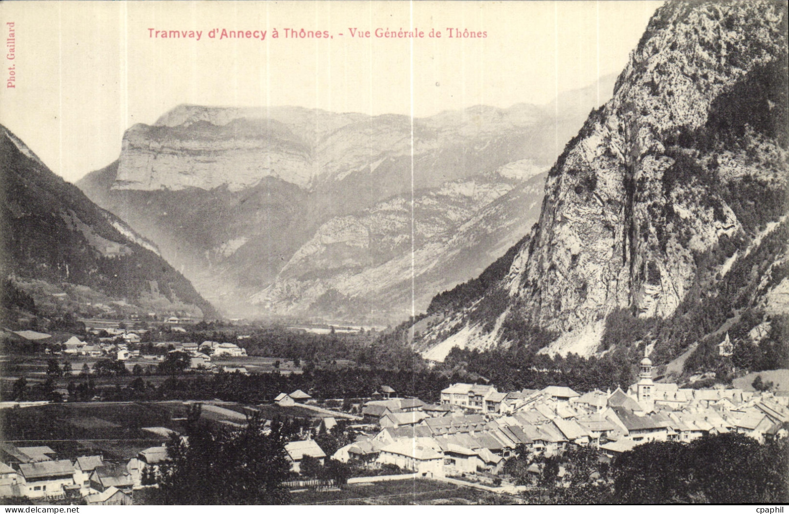 CPA Tramvay d Annecy a Thones Vue Generale de Thones