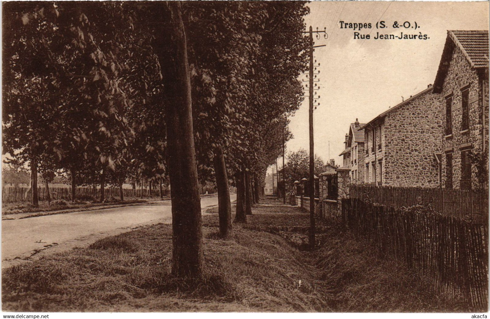 CPA Trappes Rue Jean Jaures (1424152)
