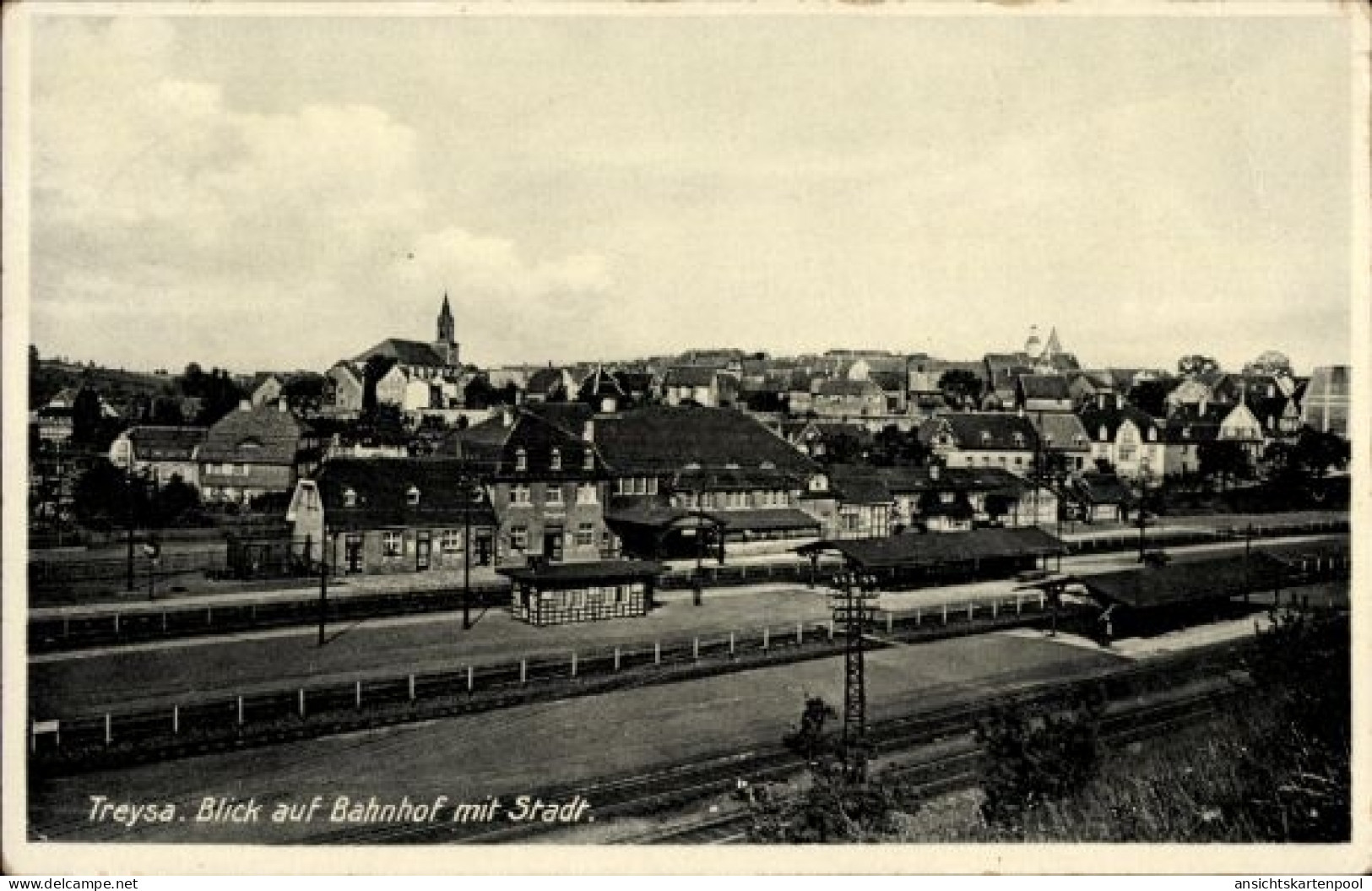 CPA Treysa Schwalmstadt Hessen, Blick auf Bahnhof mit Stadt