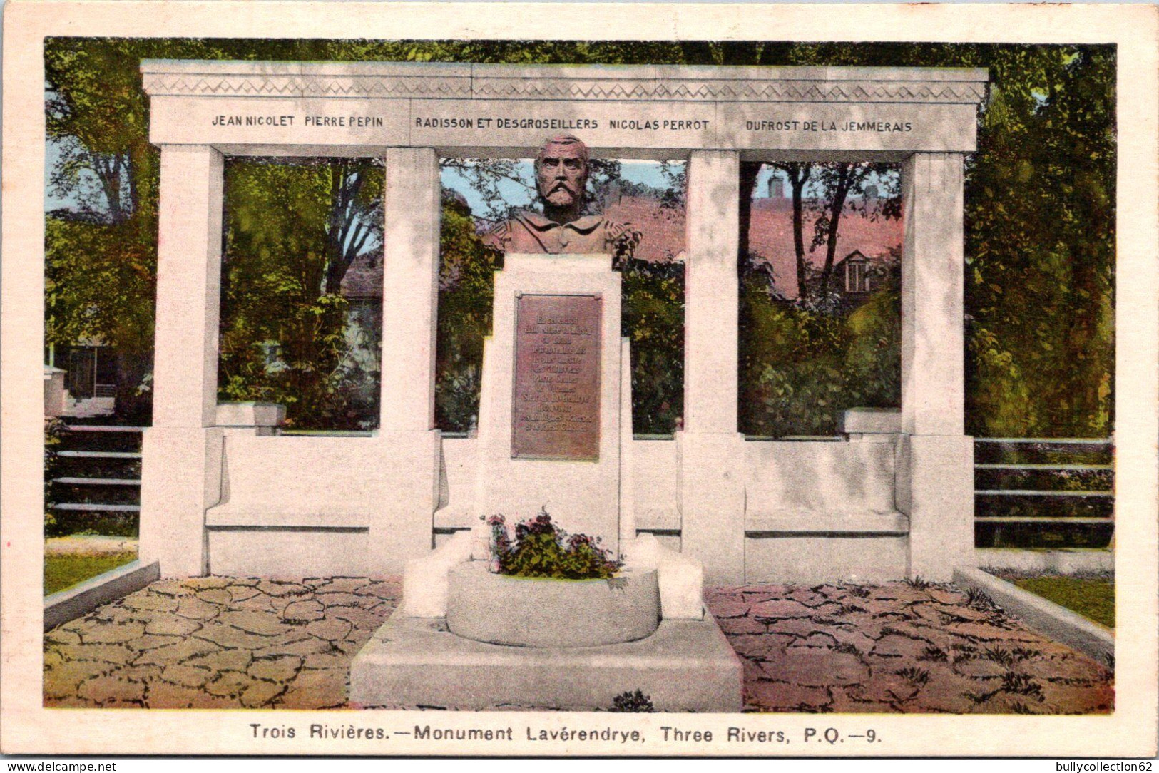 CPA  -   TROIS RIVIERES -   Monument Lavérendrye
