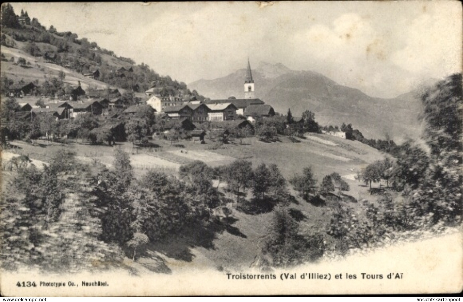 CPA Troistorrents Kanton Wallis, Panorama und die Tours d'Ai