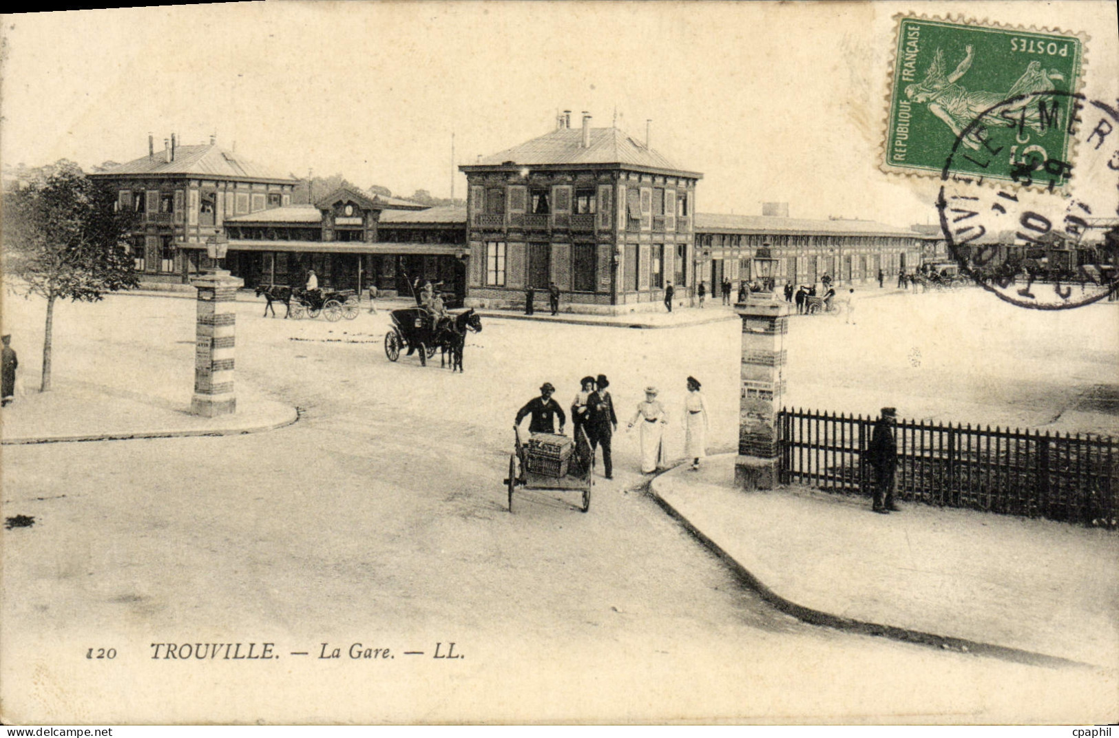 CPA Trouville La Gare