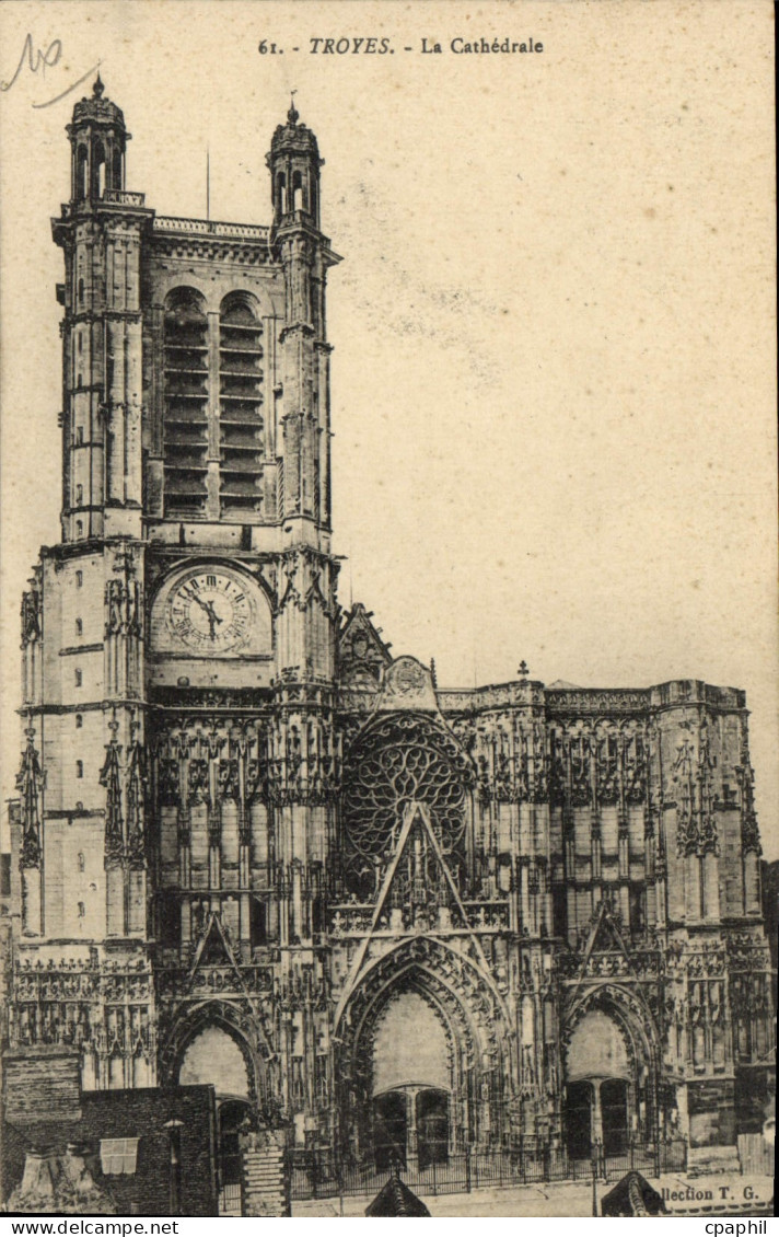 CPA Troyes La Cathedrale