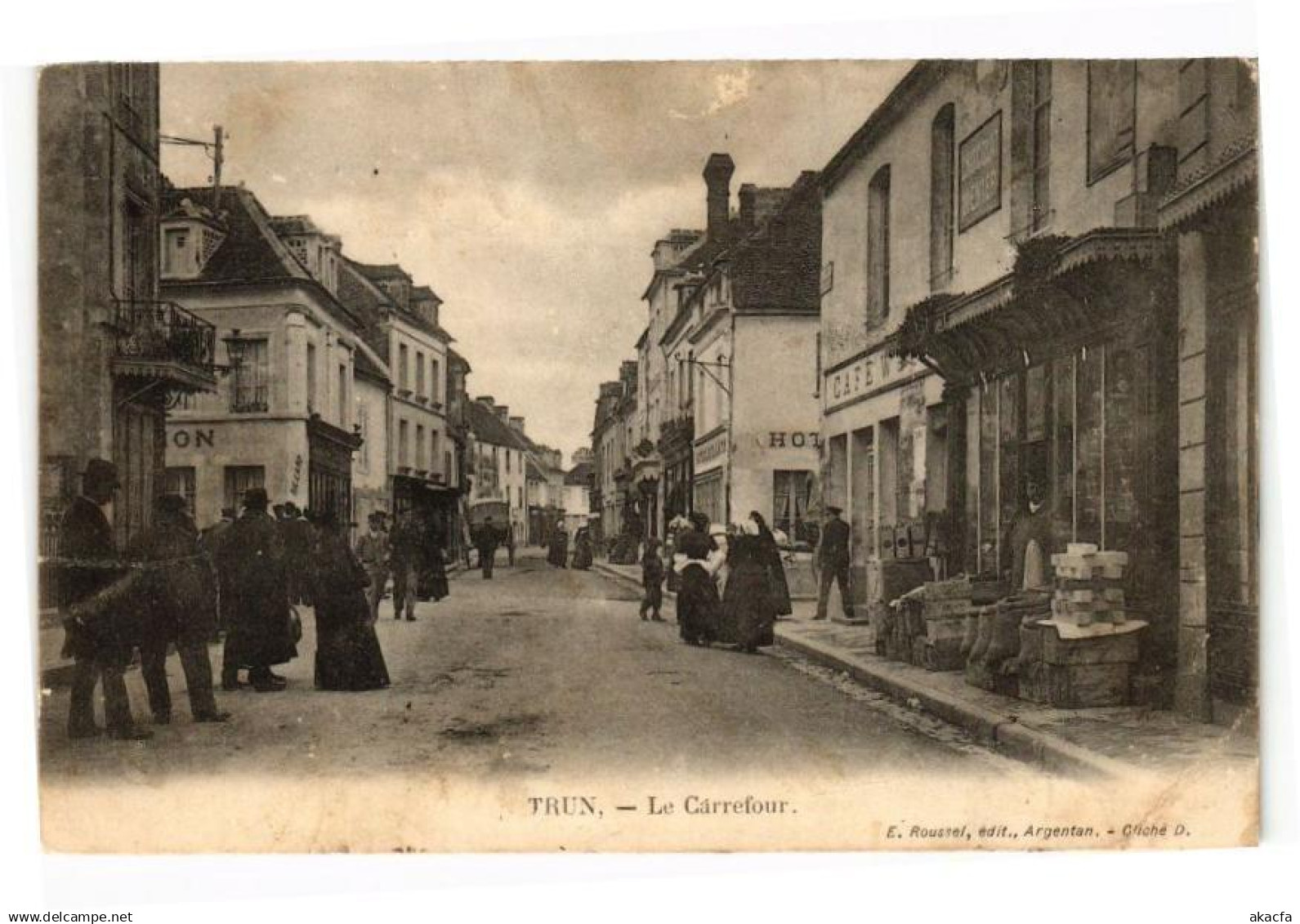 CPA TRUN - Le carrefour (195287)