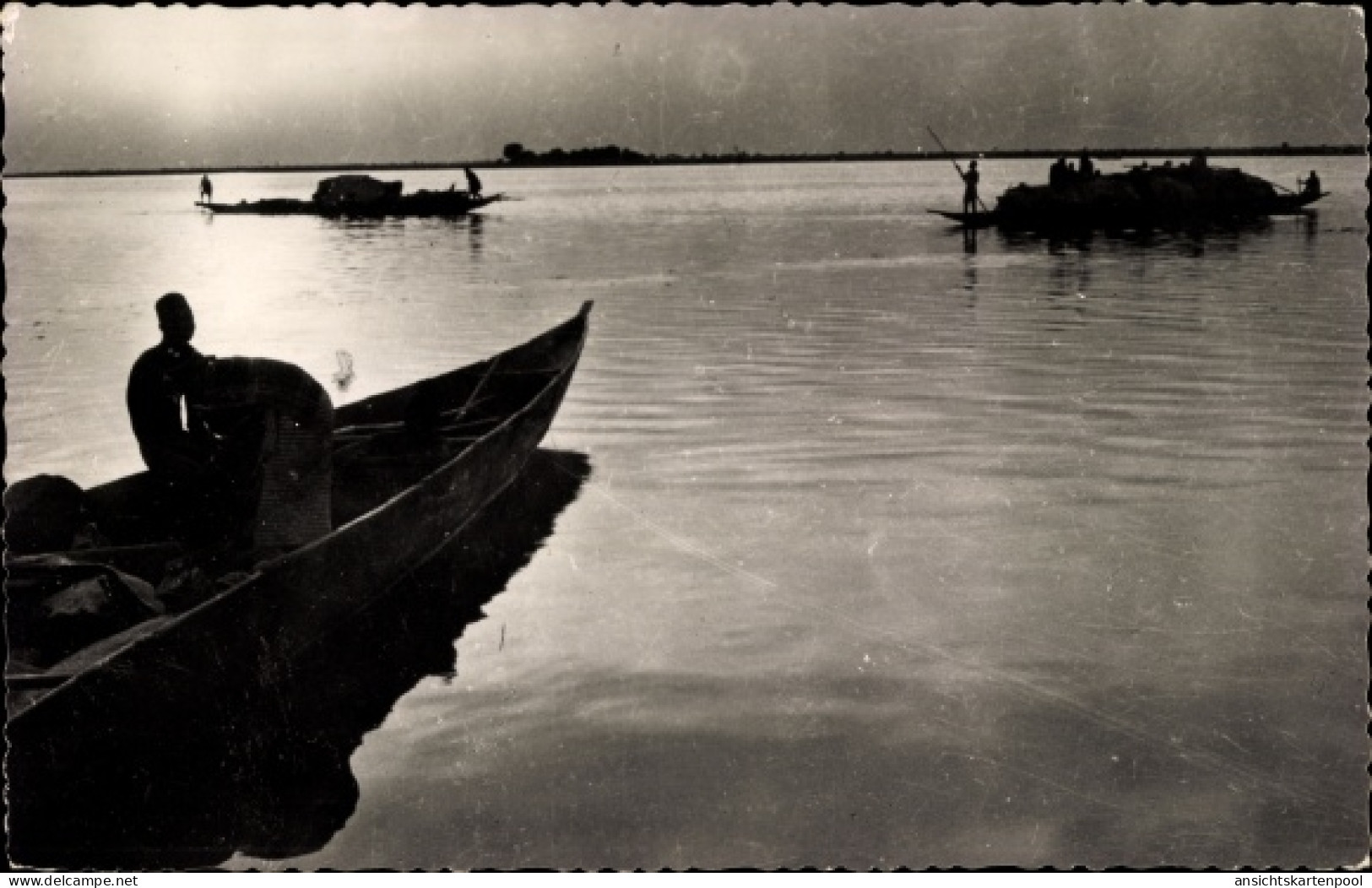 CPA Tschad, Pirogues sur le Tchad