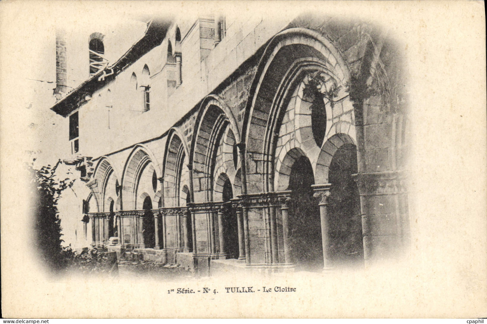 CPA Tulle Cloitre