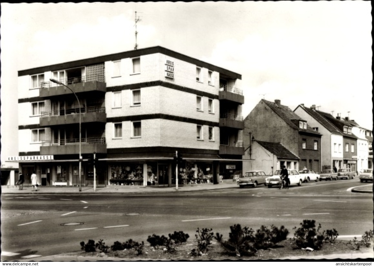 CPA Übach Palenberg Nordrhein Westfalen, Roermonder Straße Ecke Brünestraße, Kreissparkasse