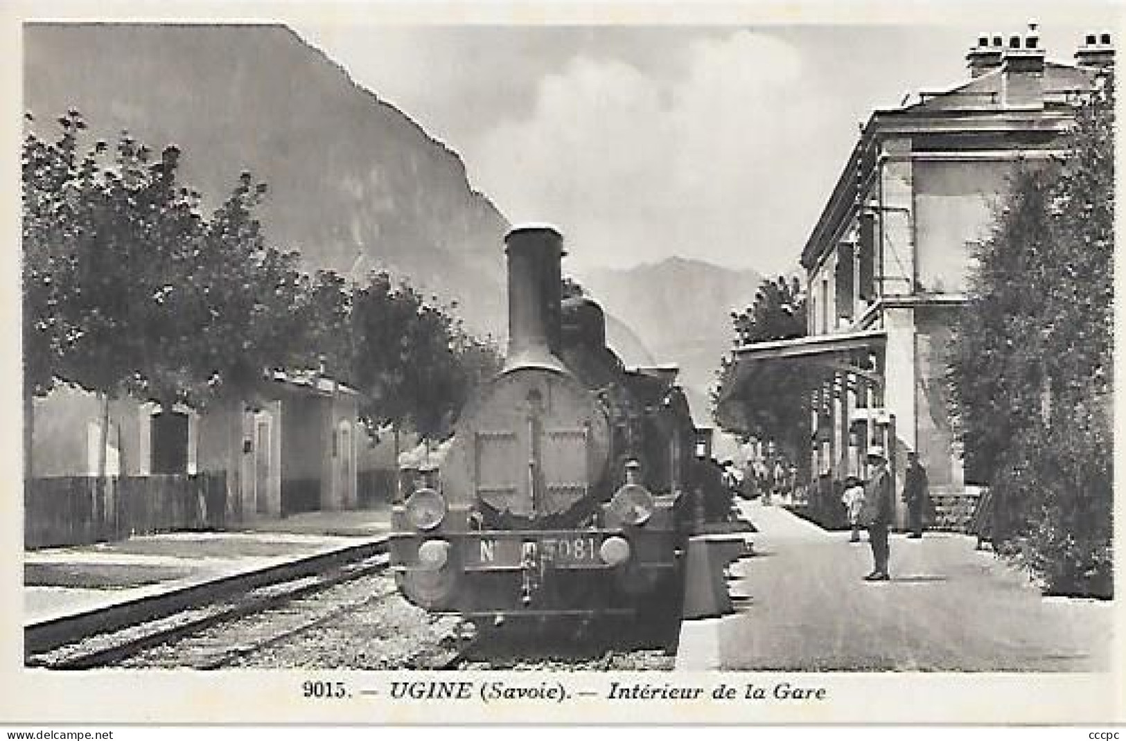 CPA Ugine - Intérieur de la Gare