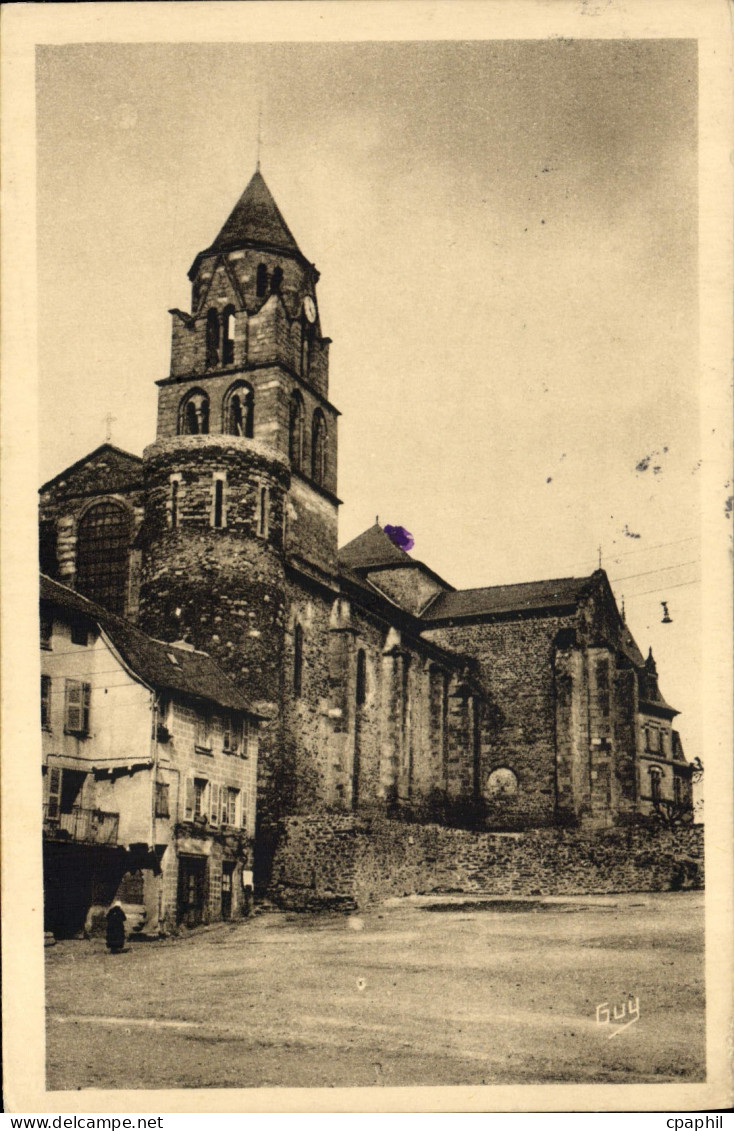 CPA Uzerche L'eglise Saint Pierre