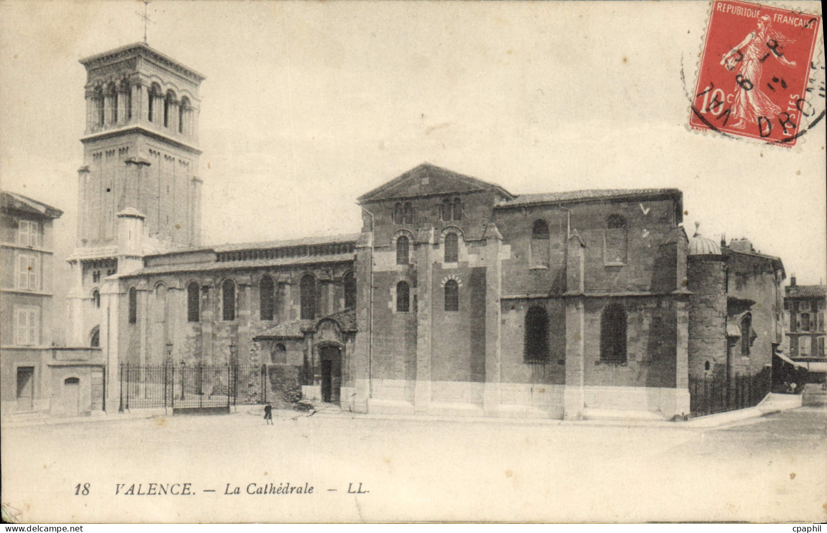 CPA Valence la cathedrale