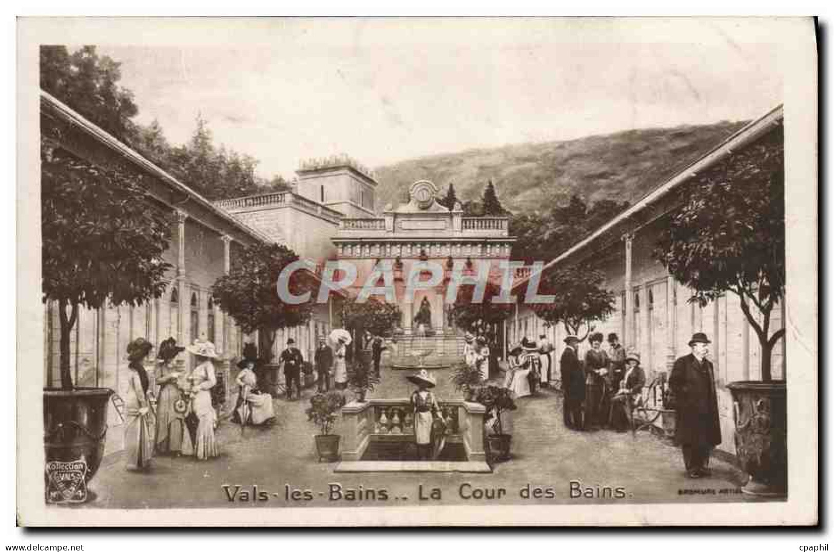 CPA Vals Les Bains La Cour Des Bains
