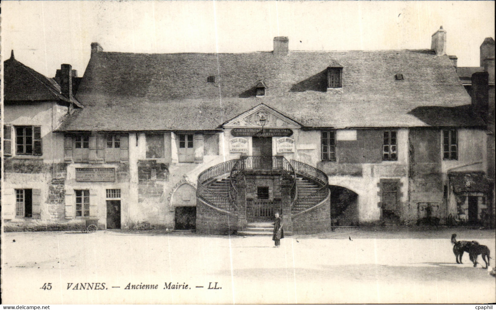 CPA Vannes Ancienne Mairie