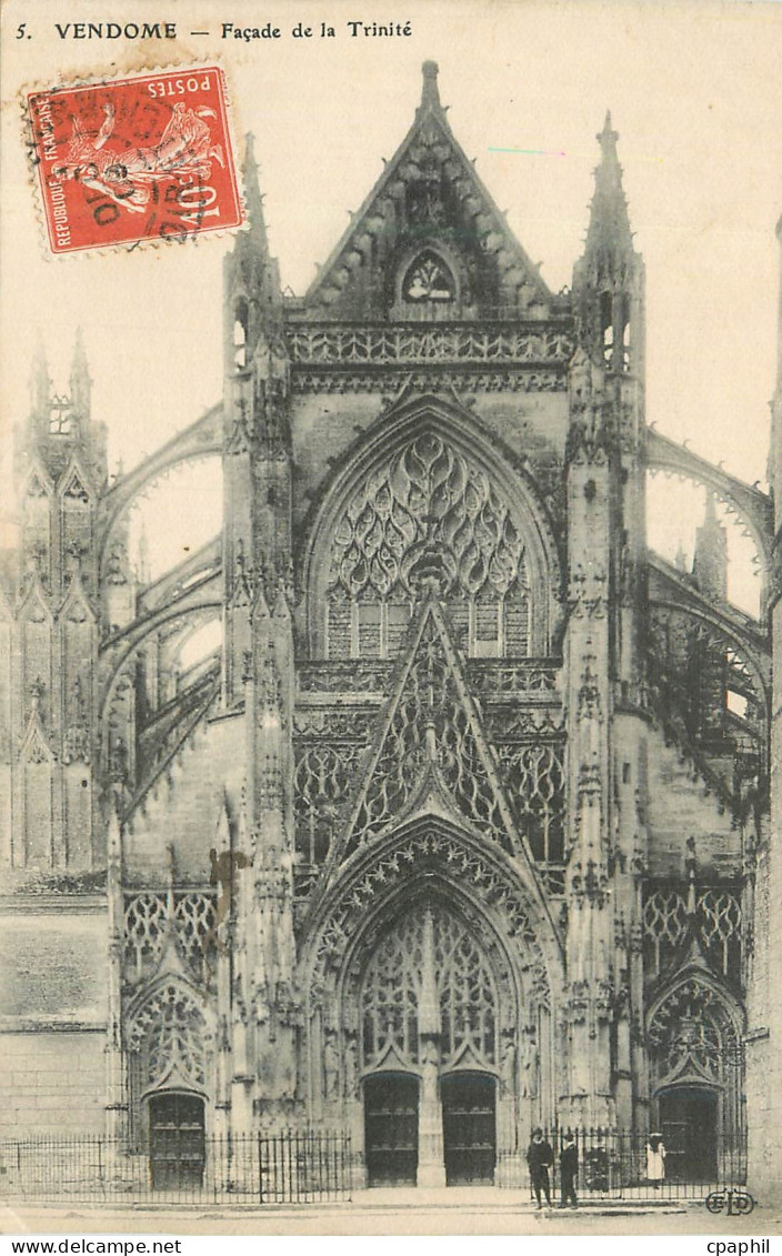 CPA Vendome Facade de la Trinite