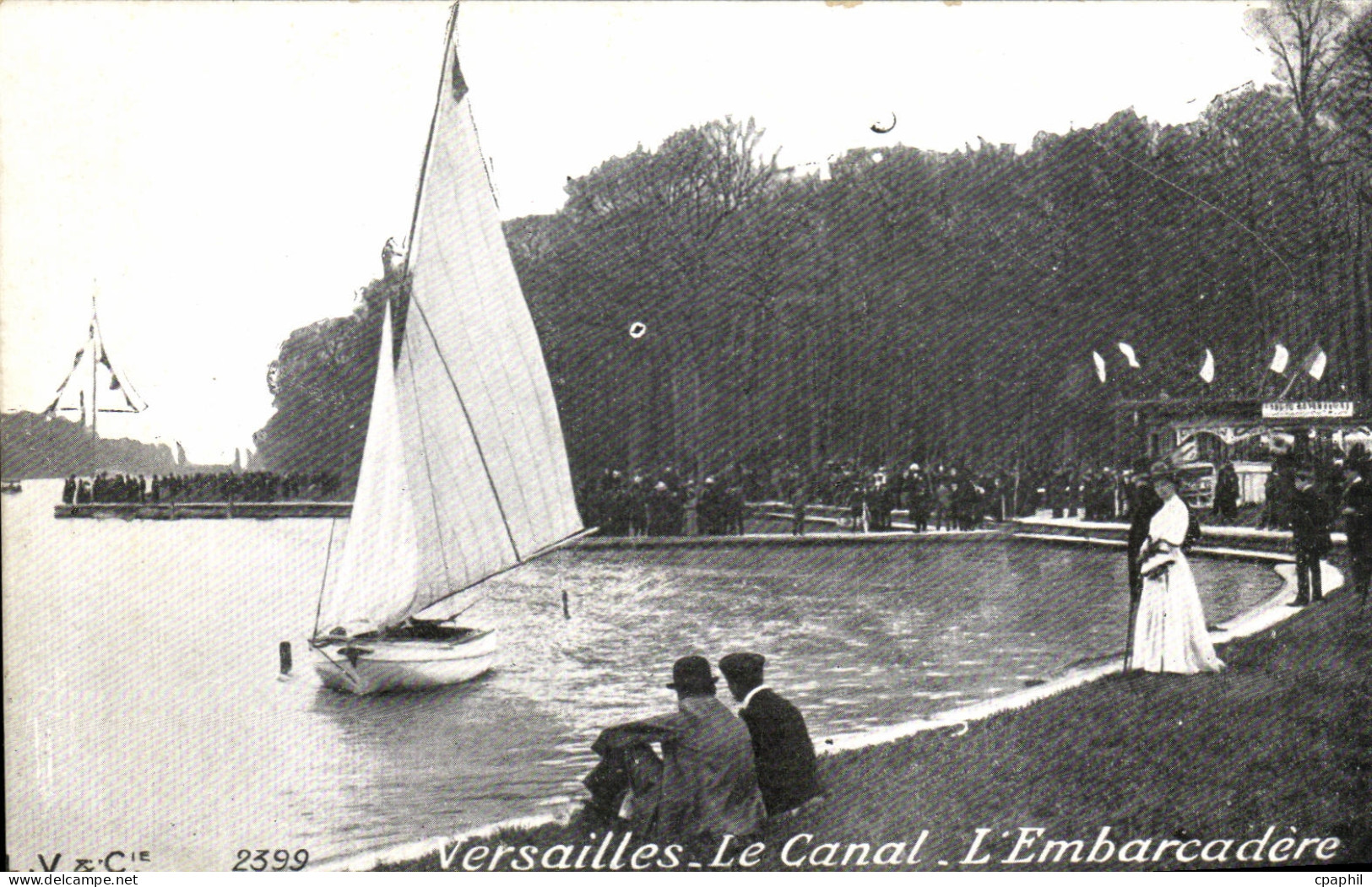 CPA Versailles Le Canal L'Embarcadere