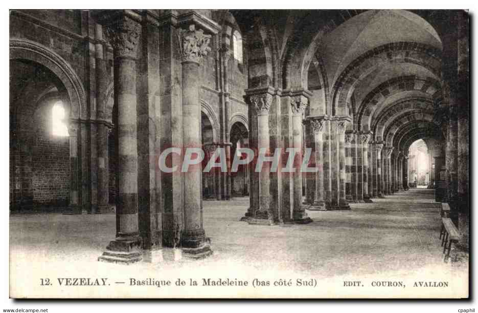 CPA Vezelay Basilique de la Madeleince