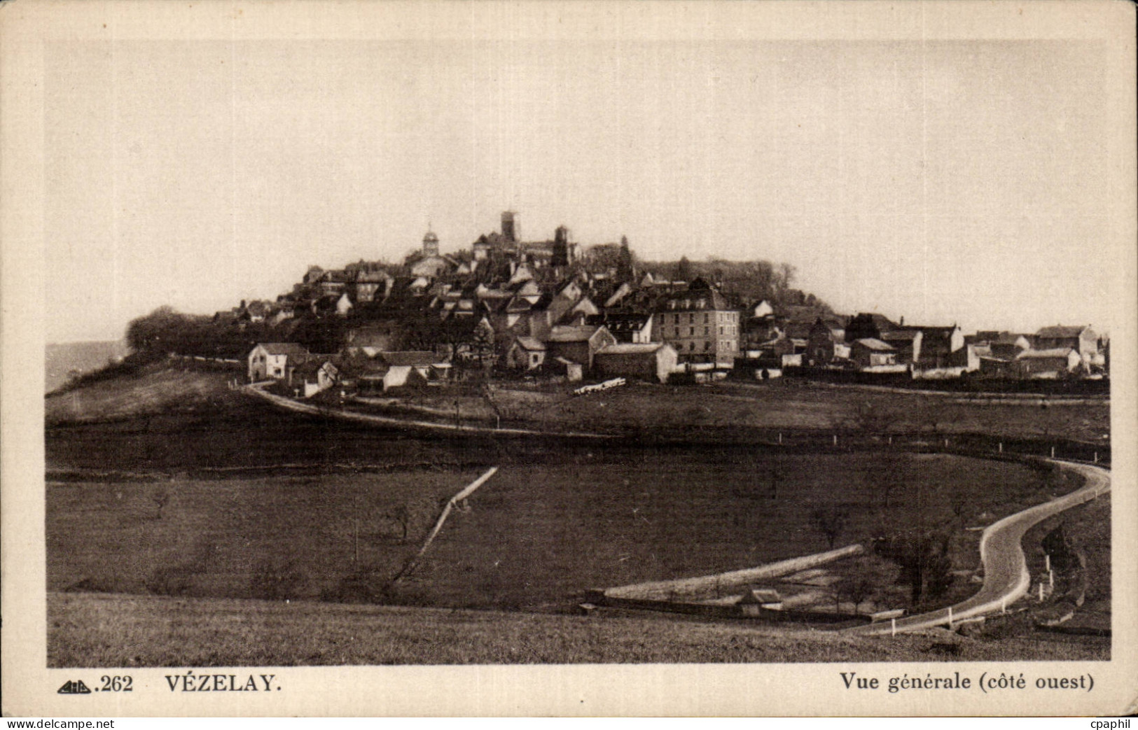CPA Vezelay Vue generale