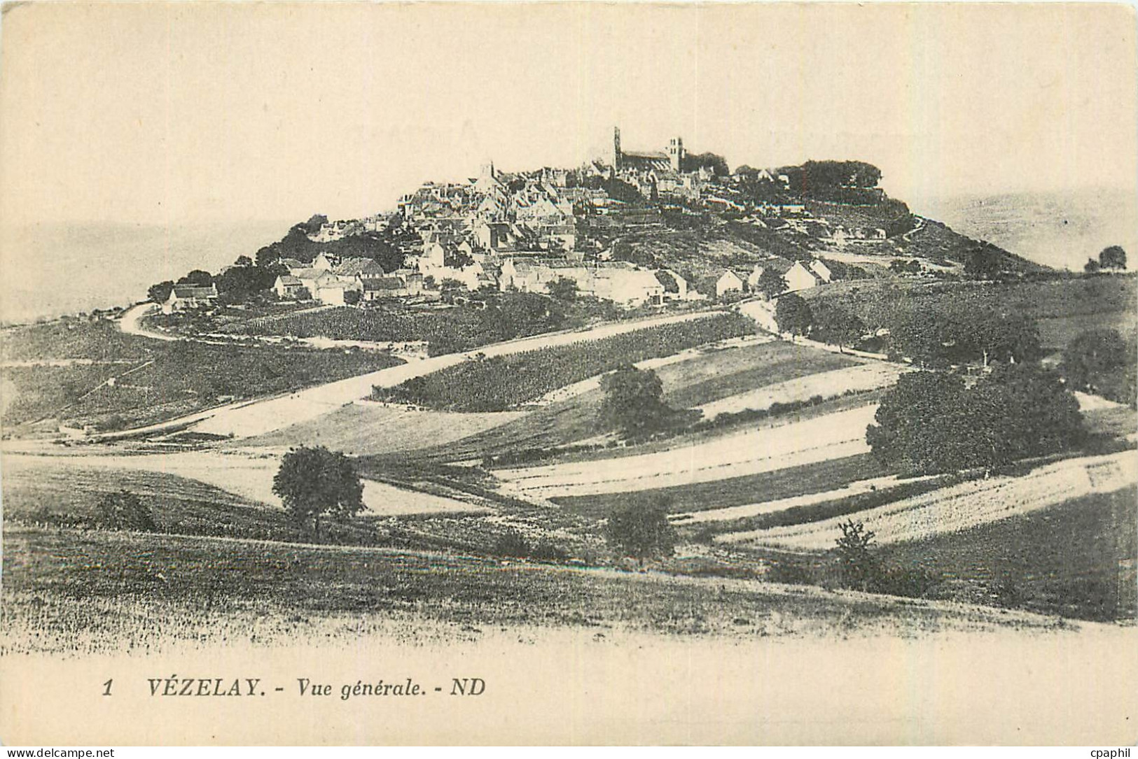CPA Vezelay Vue generale
