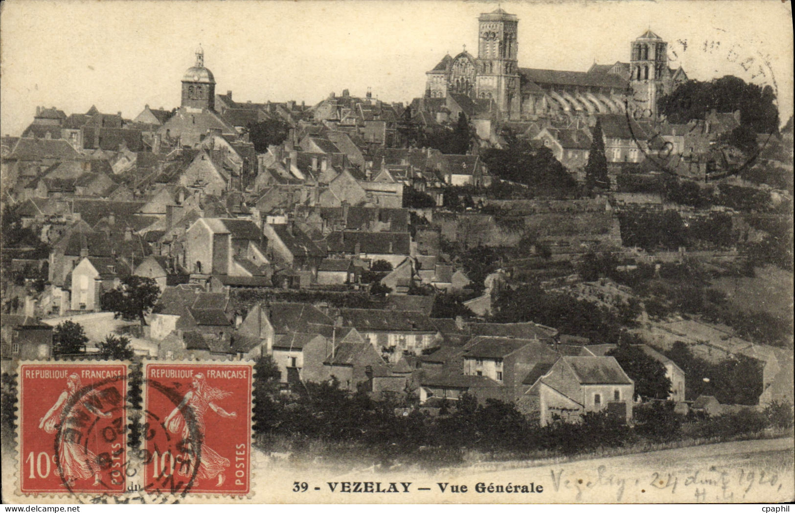 CPA Vezelay Vue Generale