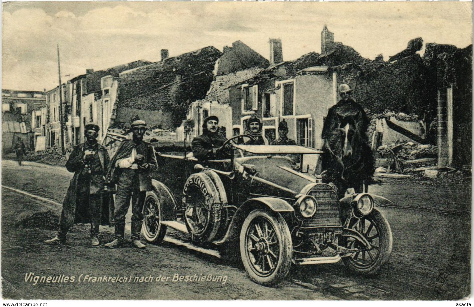 CPA Vigneulles-les-Hattonchatel nach der Beschiessung - Auto (1036941)