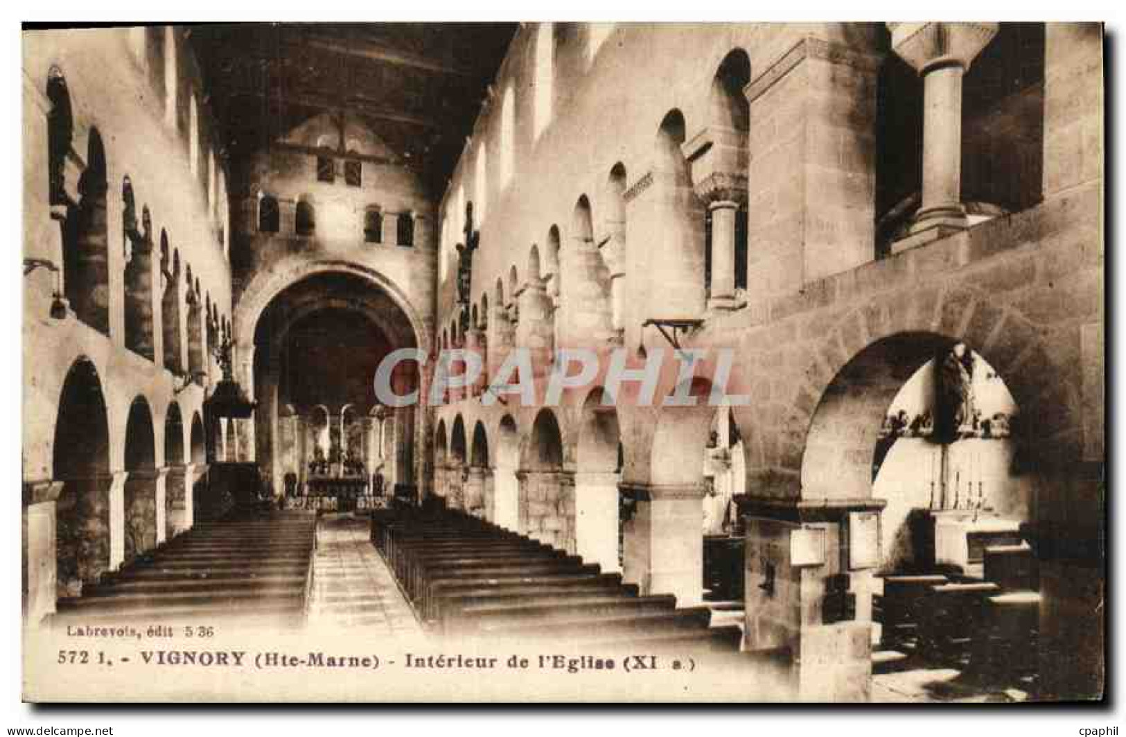 CPA Vignory Interieur de L Eglise