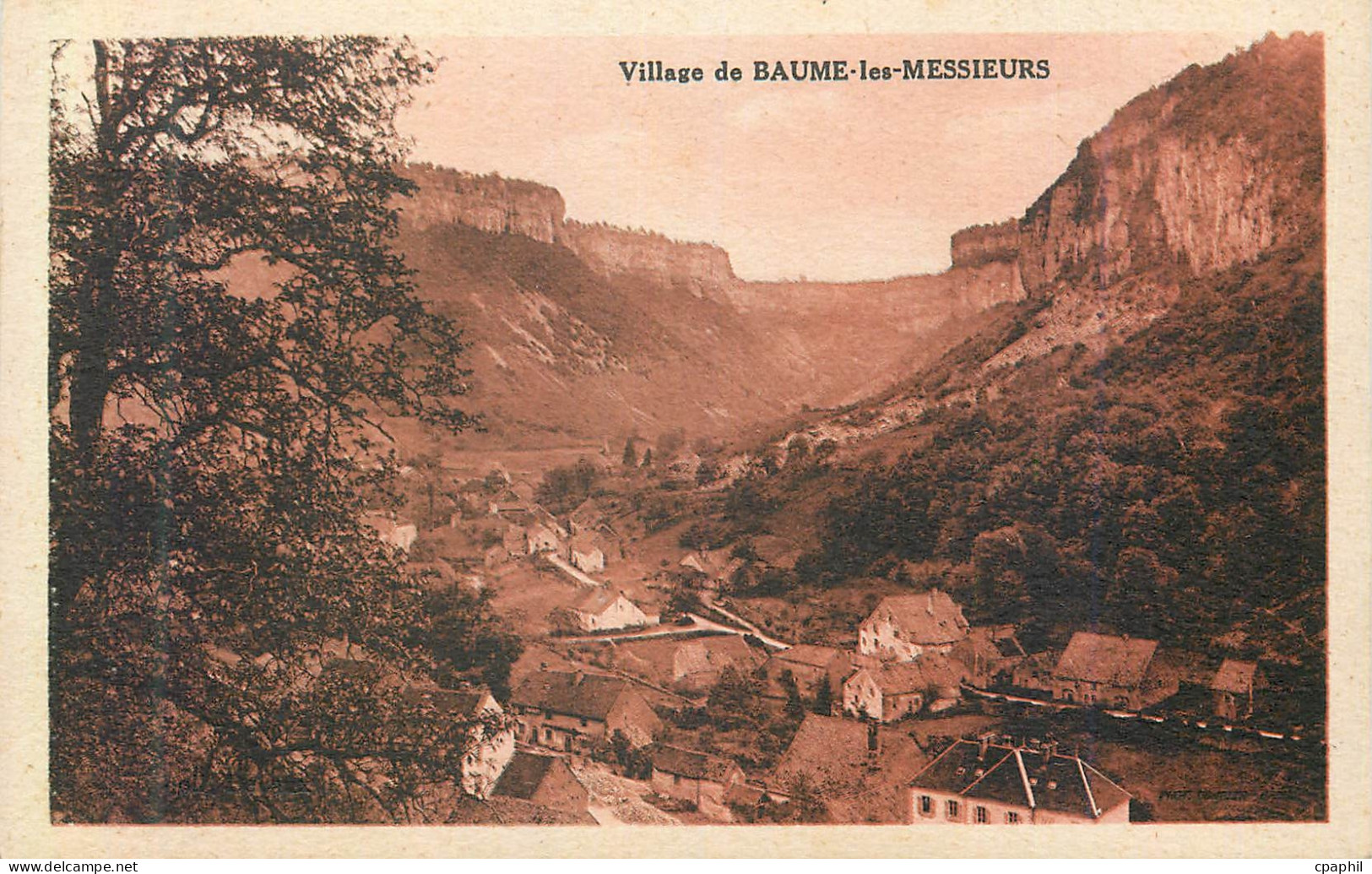 CPA Village de Baume les Messieurs