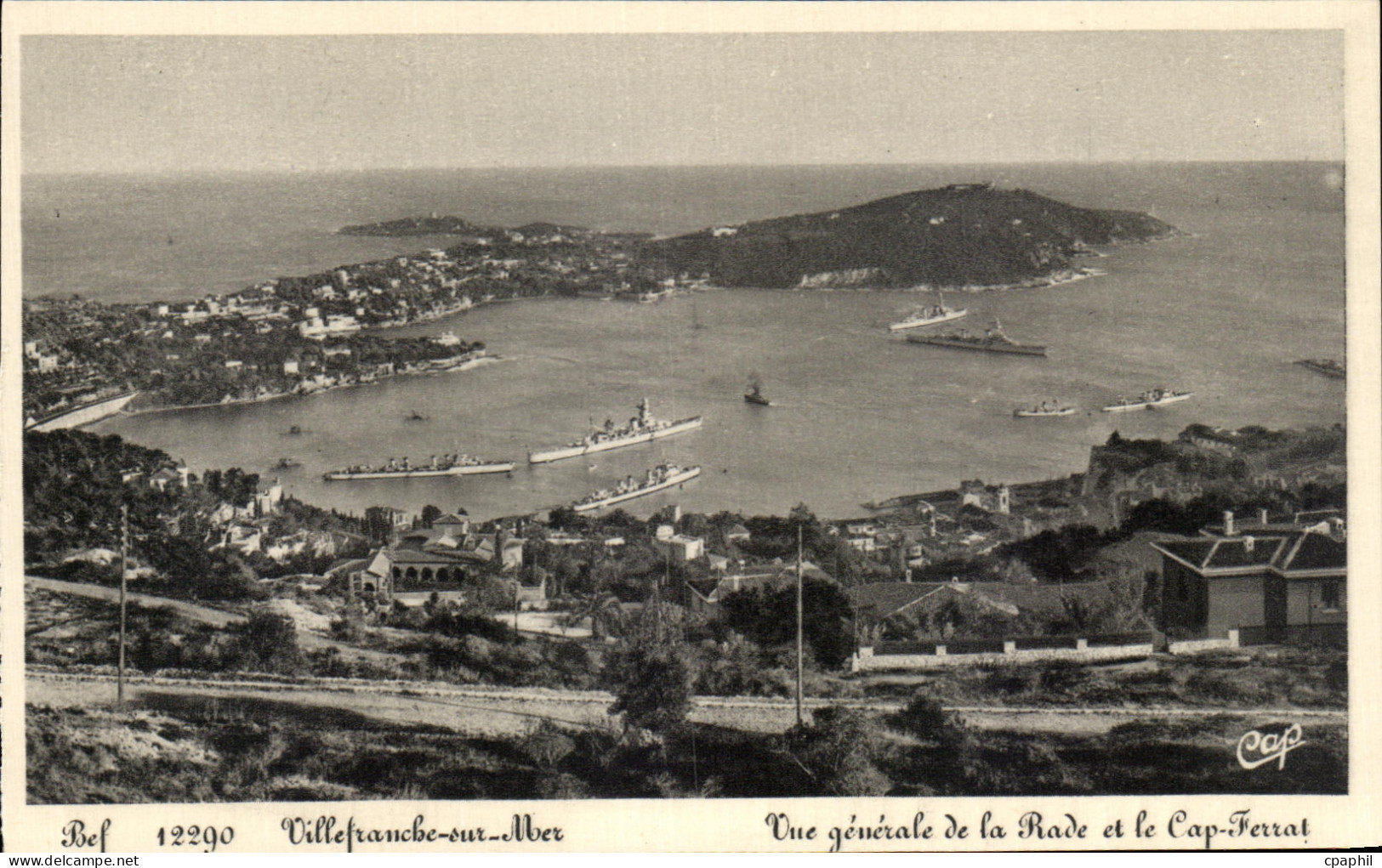 CPA Villefranche Sur Mer Vue Generale De La Rade Et Le Cap Ferrat