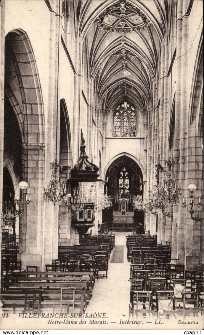 CPA Villefranche sur SAone Notre DAme des marais Interieur