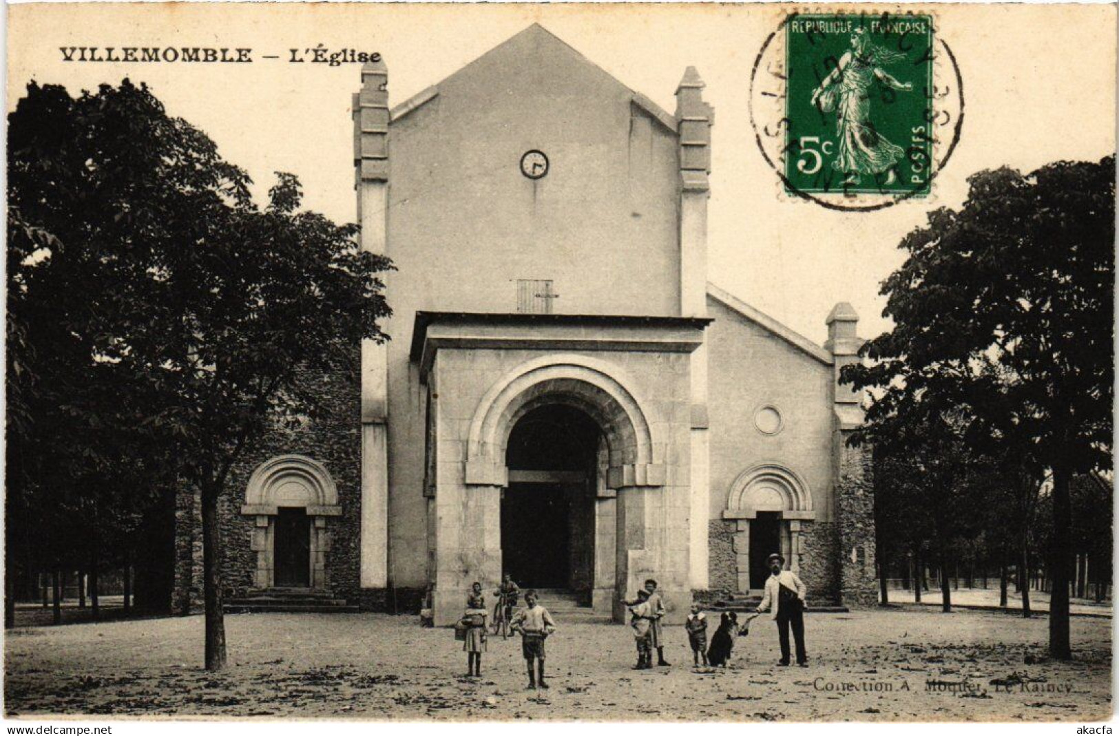 CPA VILLEMOMBLE Eglise (1353673)