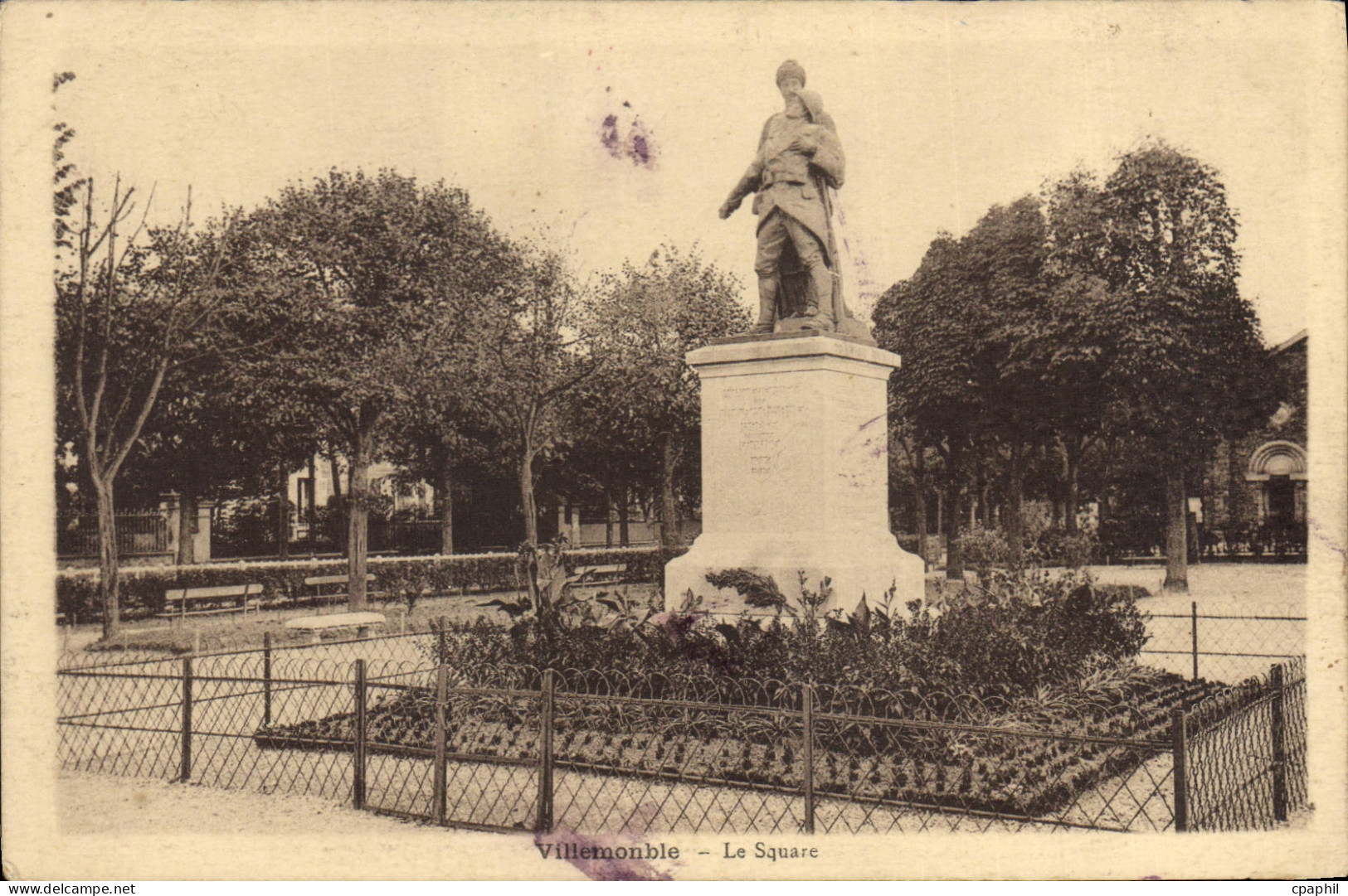 CPA Villemomble Le Square