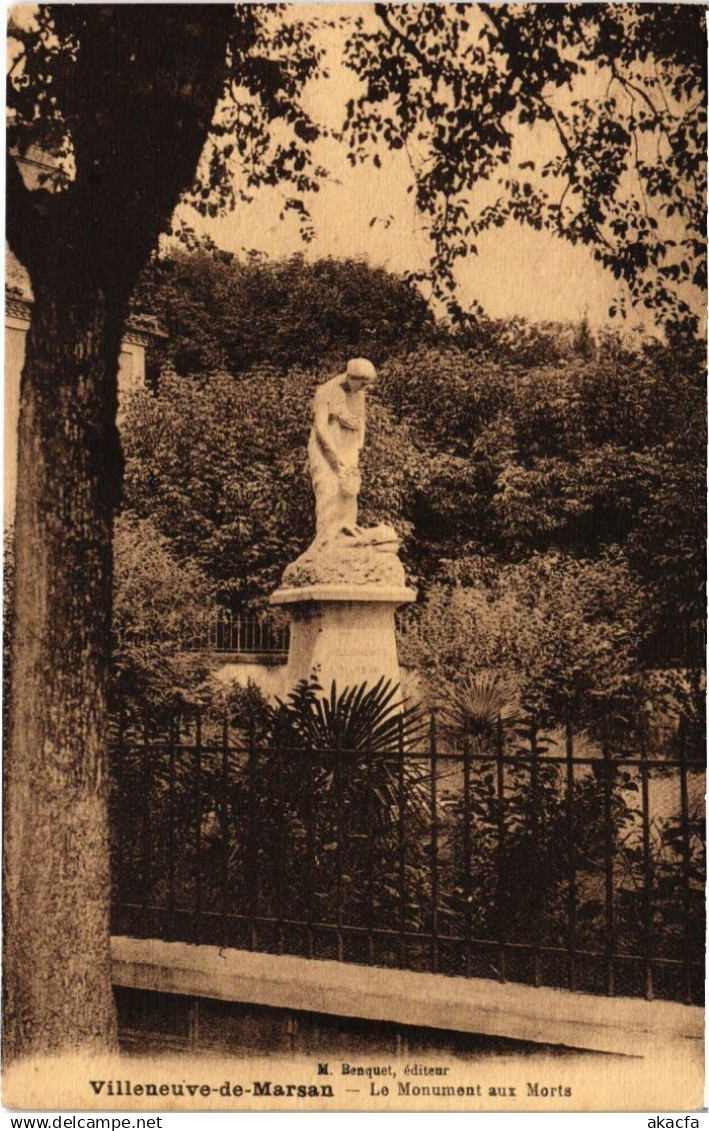 CPA Villeneuve de Marsan Le Monument aux Morts FRANCE (1280713)