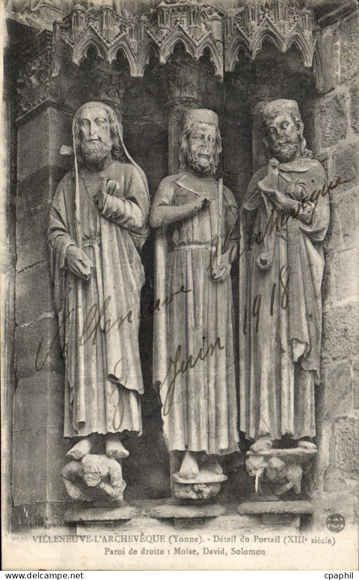 CPA Villeneuve L'Archeveque (Yonne) Detail du Portail Paroi de droite Moise David Solomon