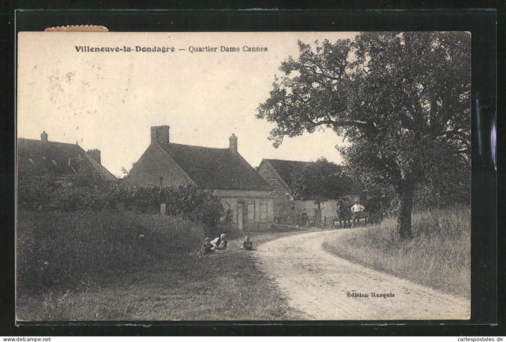 CPA Villeneuve-la-Dondagre, Quartier Dame Cannes