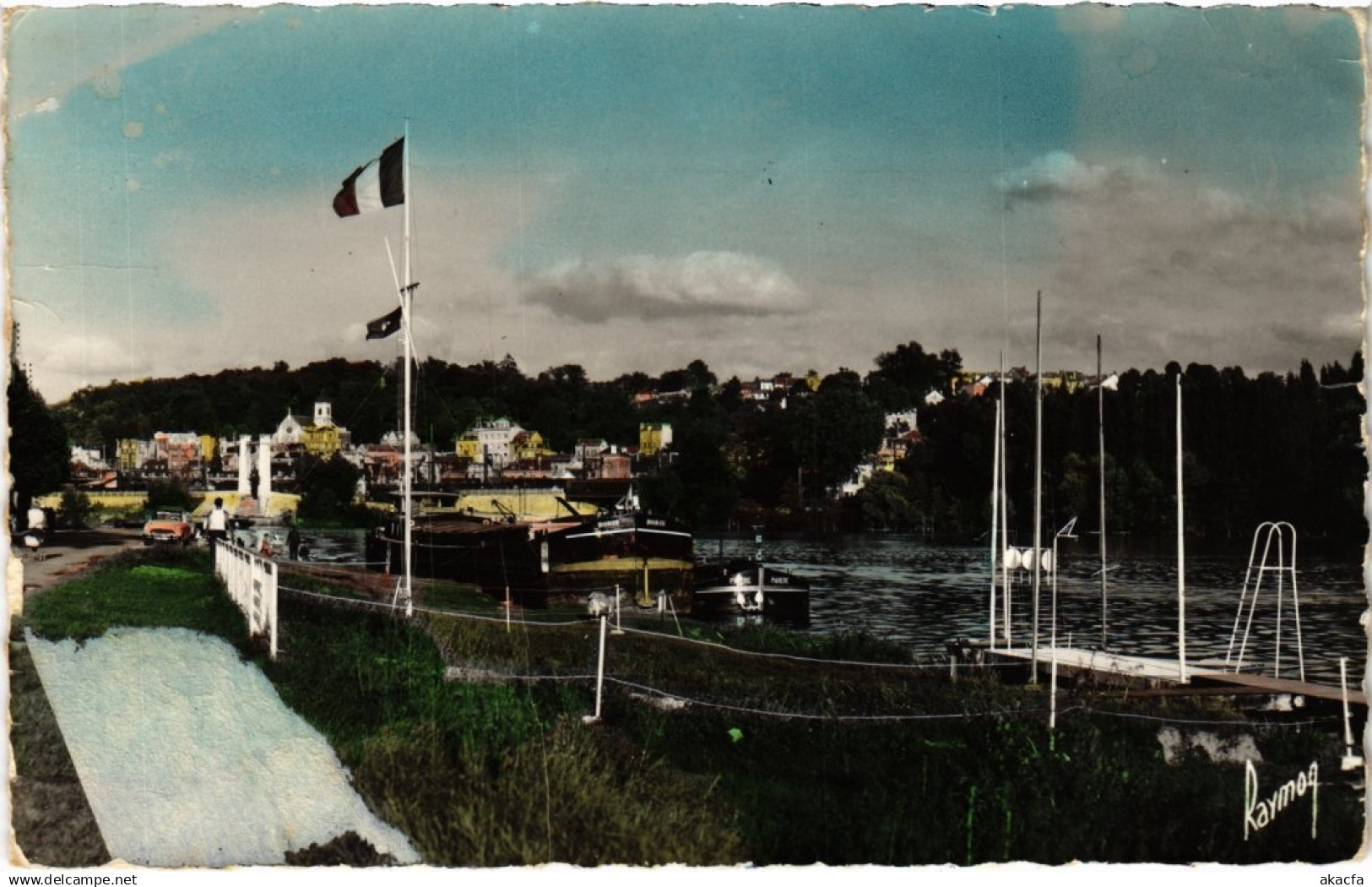 CPA Villeneuve le Roi Les Quais (1346695)