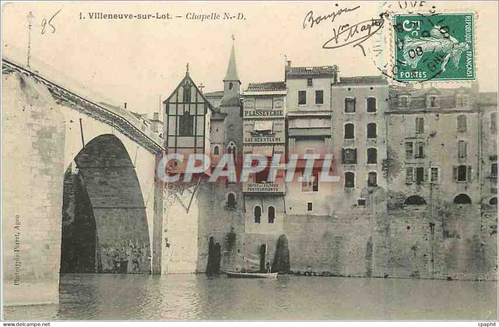 CPA Villeneuve sur Lot Chapelle