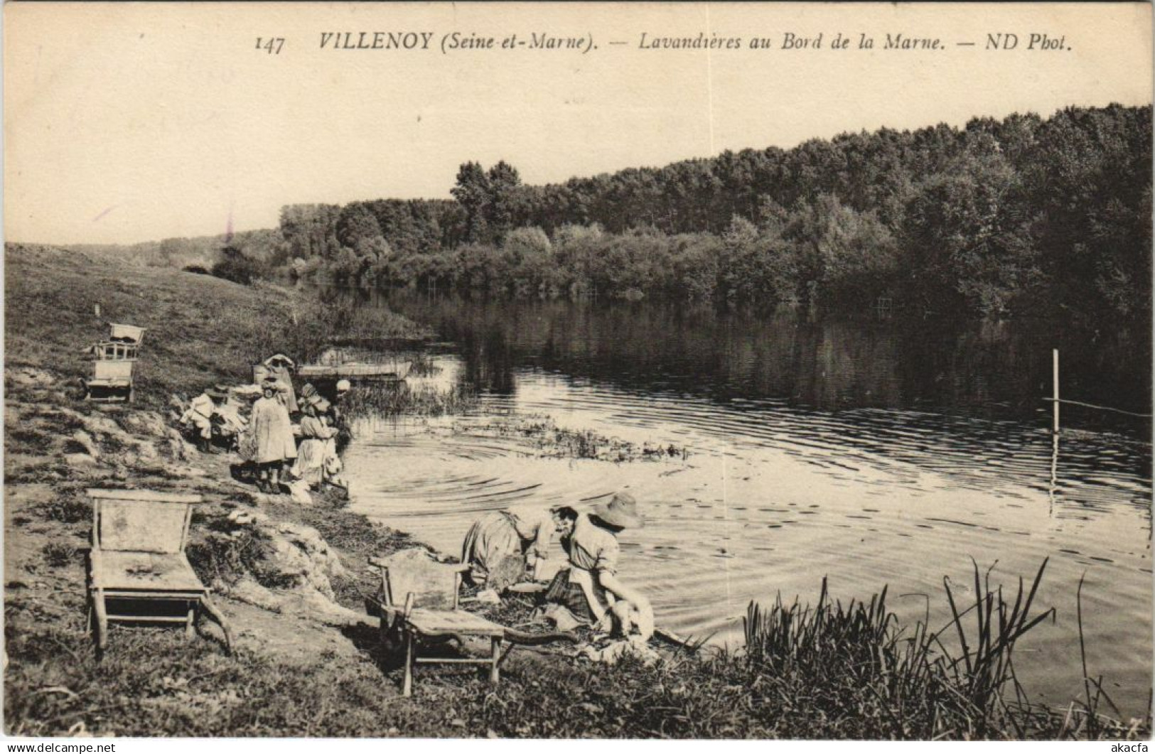 CPA VILLENOY Lavandieres au Bord de la marne (924916)