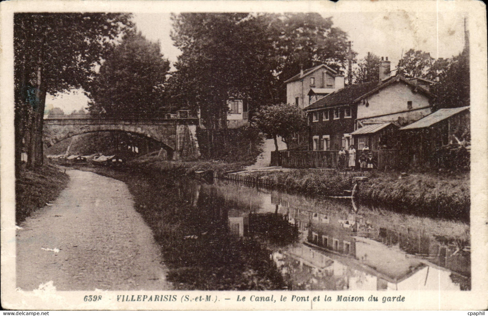CPA Villeparisis Le canl Le pont et la maison de garde