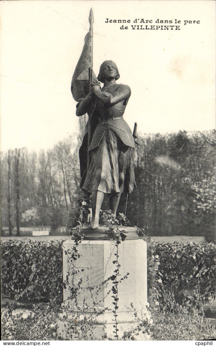 CPA Villepinte Jeanne D'Arc Dans Le Parc