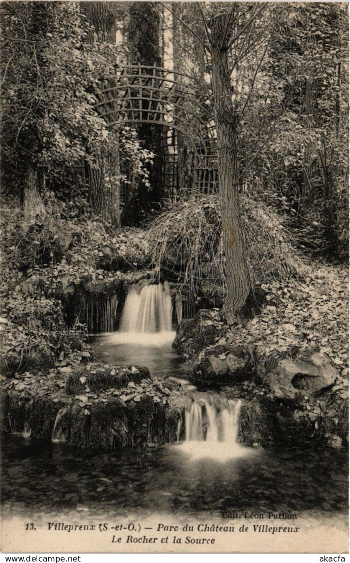 CPA Villepreux - Parc du Chateau de VILLEPREUX - Le Rocher et (352804)