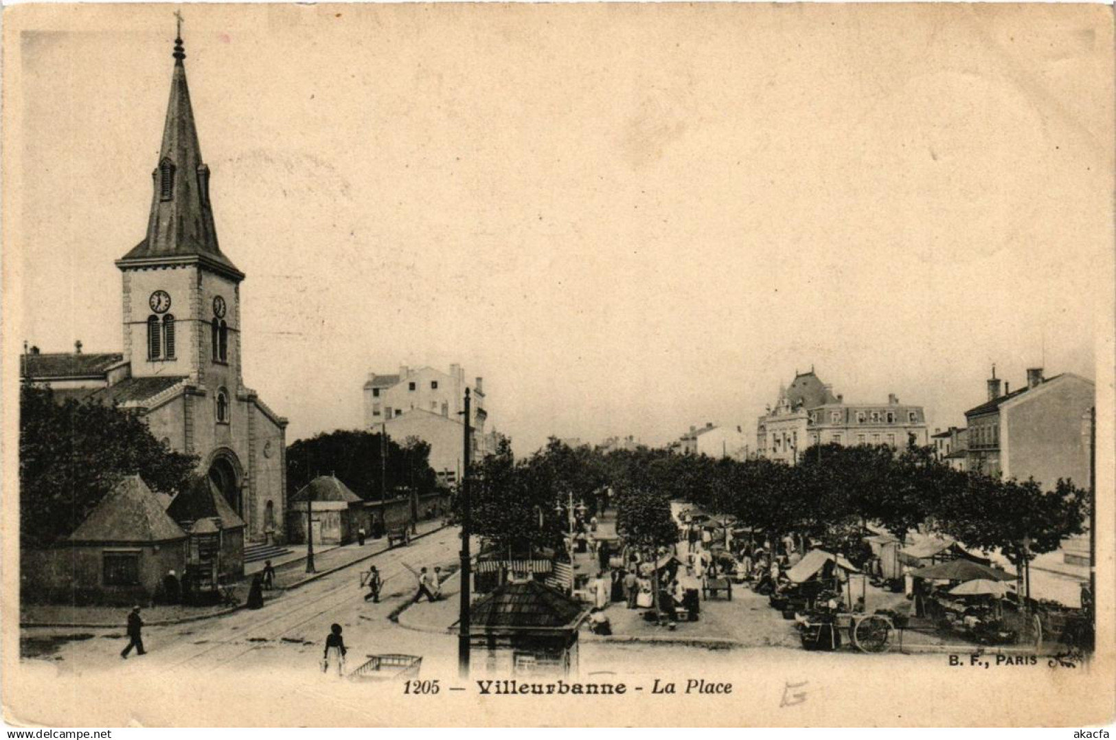 CPA VILLEURBANNE La Place (614324)