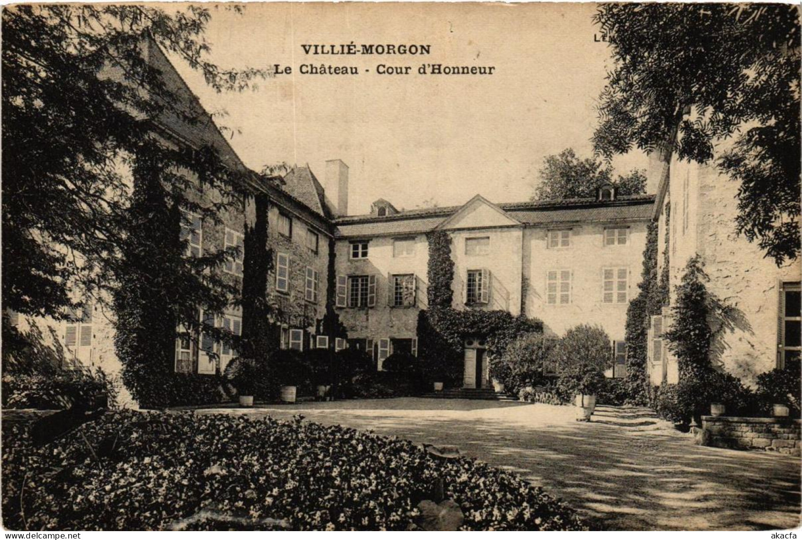 CPA VILLIÉ-MORGON Le Chateau - Cour d'Honneur (614731)