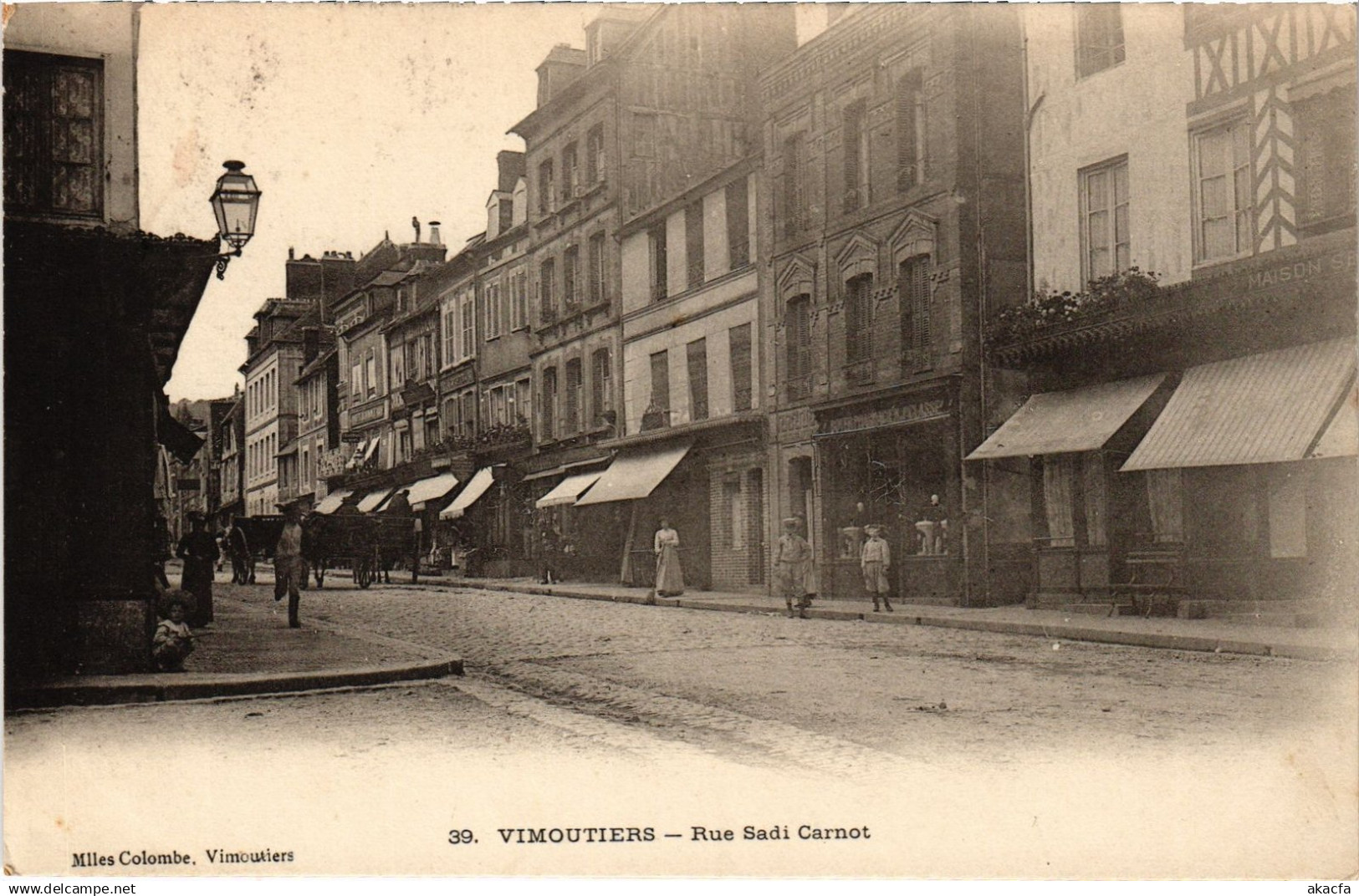 CPA VIMOUTIERS Rue Sadi Carnot (868695)