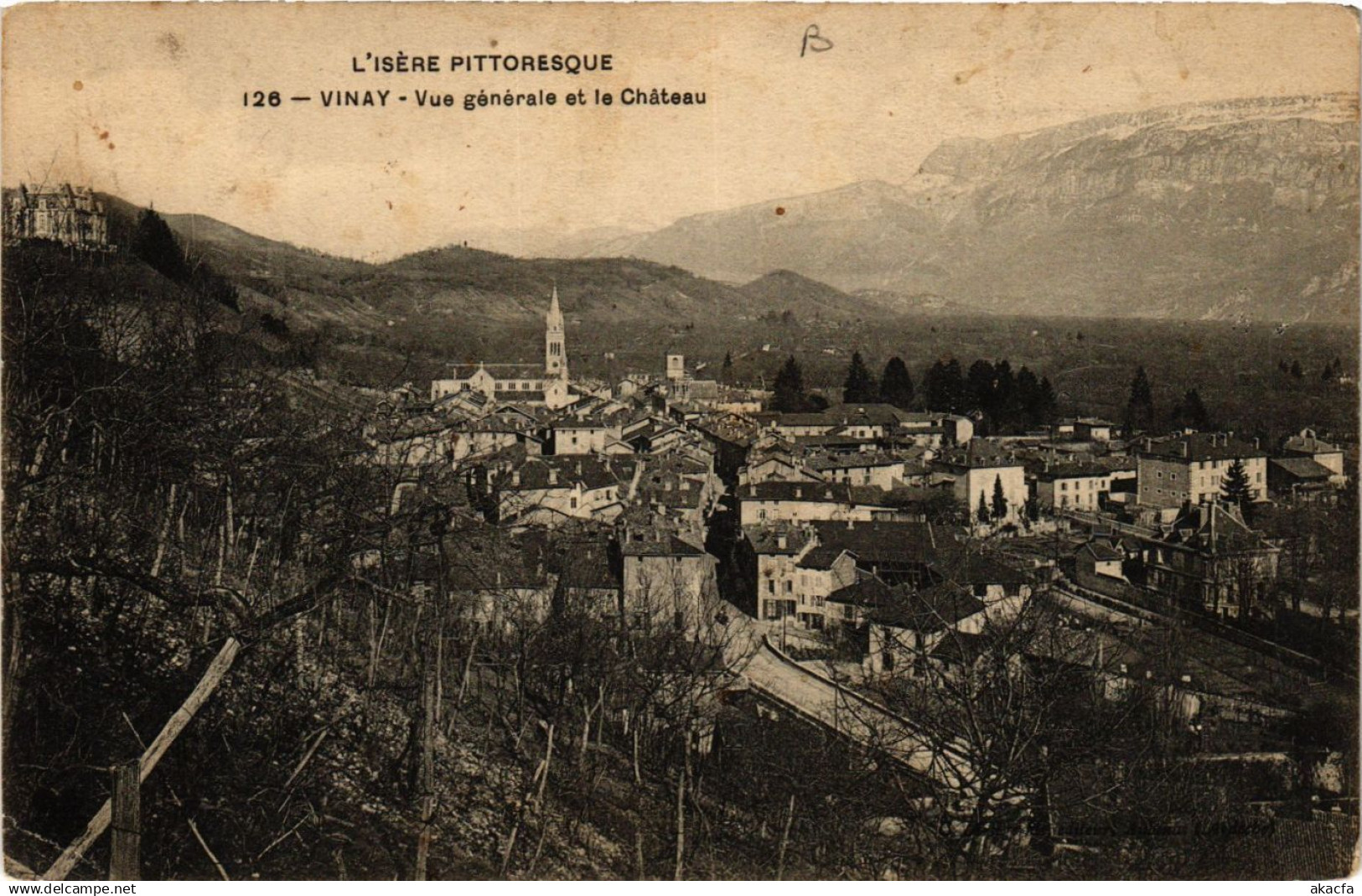CPA VINAY - Vue générale et le Chateau (652418)