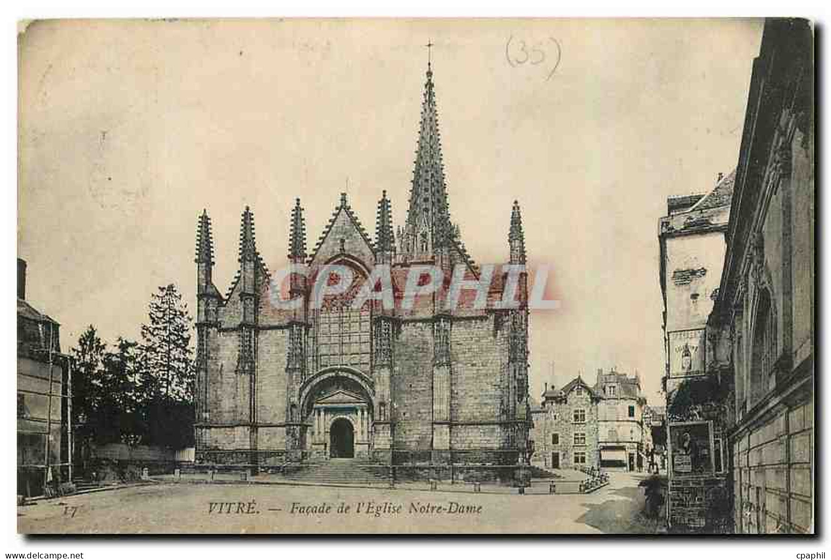 CPA Vitre Facade de l'Eglise Notre Dame