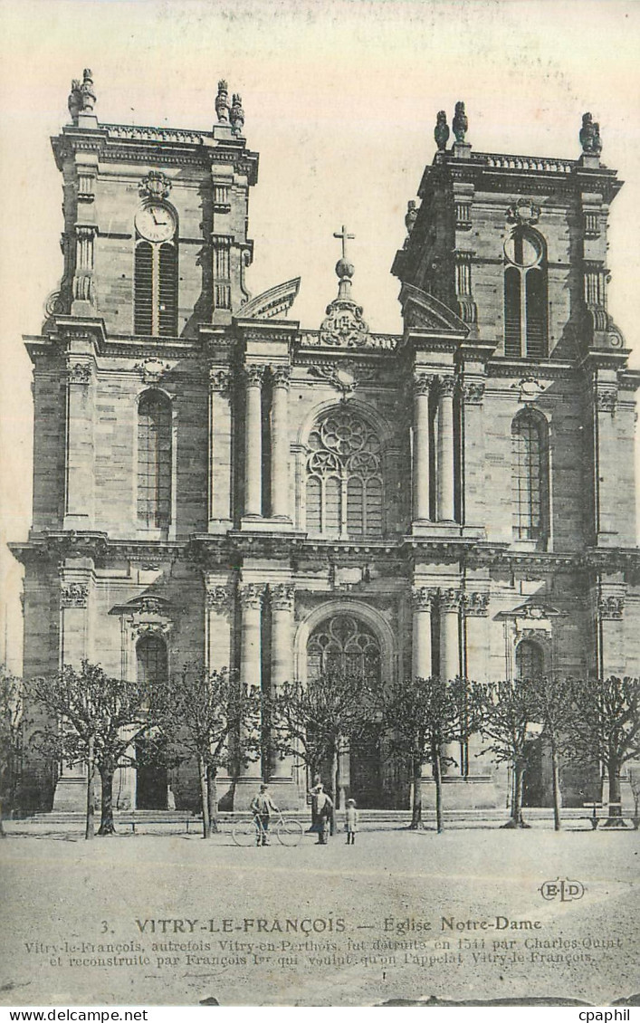 CPA Vitry Le Francois Eglise Notre Dame