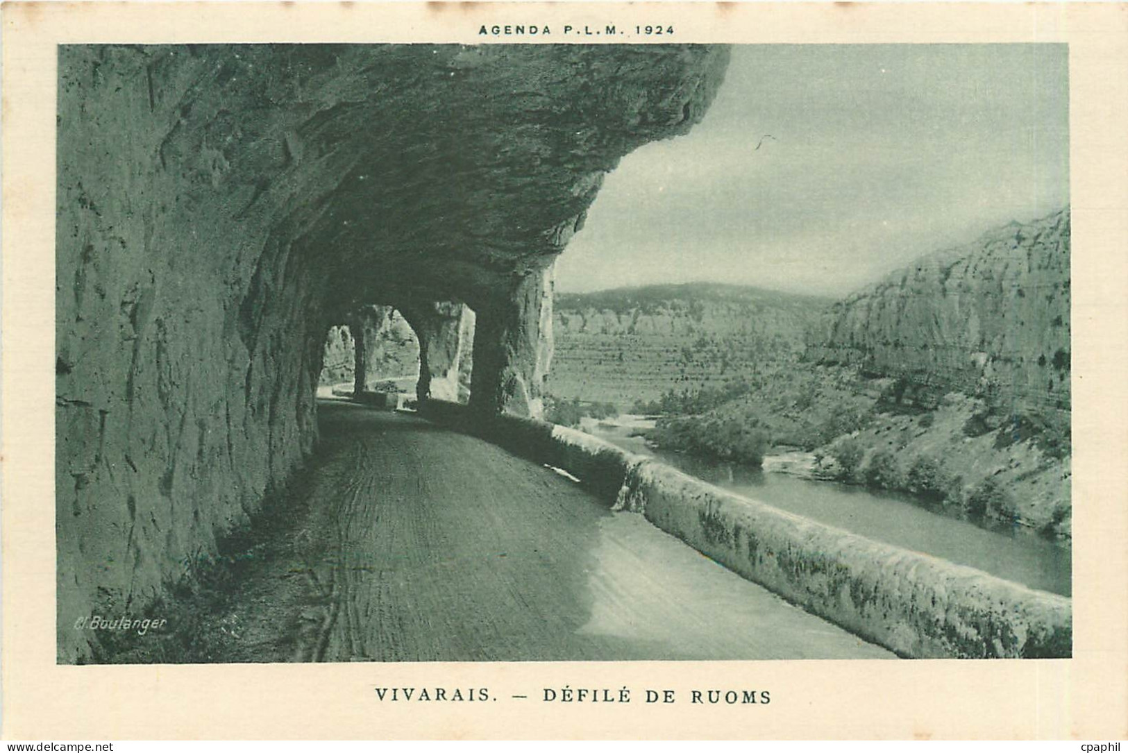 CPA VIVARAIS-DEFILE DE RUOMS