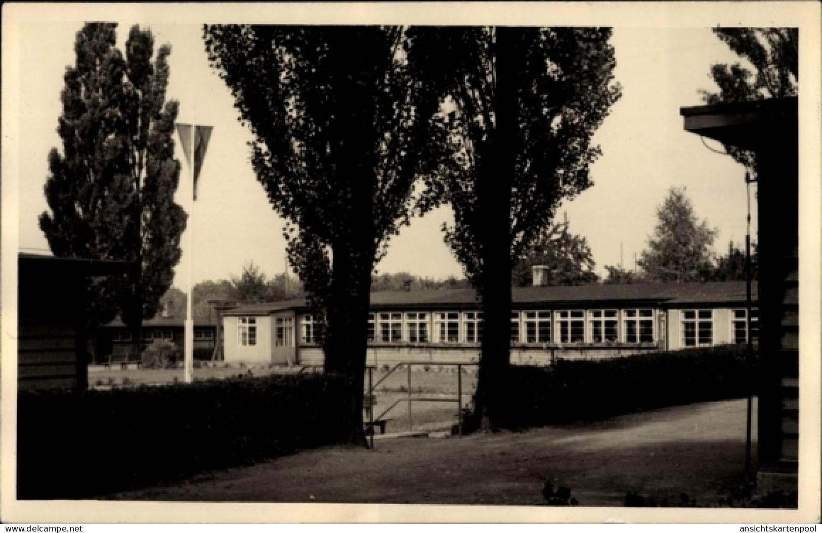 CPA Volkersdorf Radeburg Sachsen, Kinderheim Frohe Zukunft, Oberer Waldteich