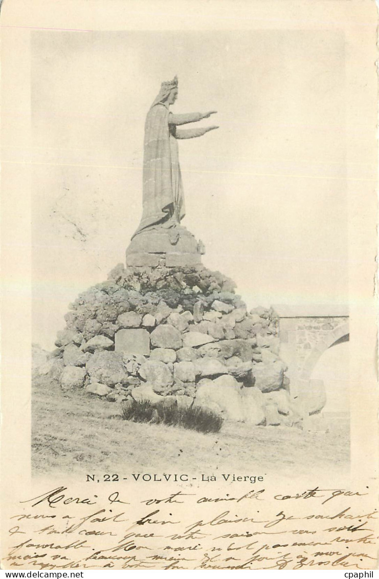 CPA Volvic La Vierge