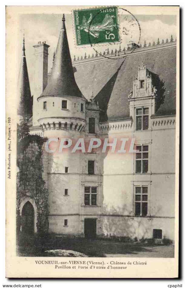 CPA Vouneuil Sur Vienne Chateau de Chistre Pavillon et porte d'entree d'honneur